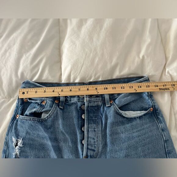 Levi Strauss 501 Jeans - Picture 5 of 9